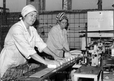 Linia produkcyjna w Spółdzielni Mleczarskiej w Starogardzie...