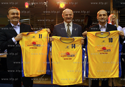 Lotos Basket Gala 2005 w Gdyni. Mecz koszykowki pomiedzy...