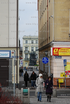 Bydgoszcz. Uliczki Starego Miasta - Przesmyk (w glebi...