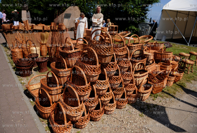 Morska Pielgrzymka Rybakow na lodziach na odpust sw....