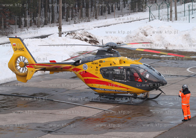 Gdansk, Rebiechowo. Nz. Nocne loty szkolne na nowym...