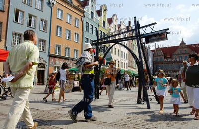 Gdansk. Dlugi Targ. Symboliczna brama Jarmarku sw....