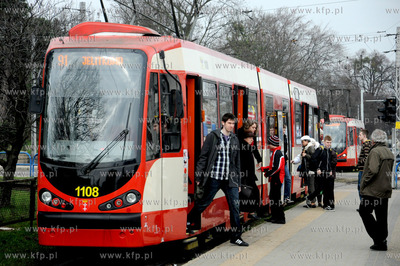 Petla tramwajowa w Oliwie.
12.04.2011
fot. Andrzej...