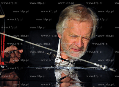 Gdanski Teatr Szekspirowski. Gdansk. Koncert Olo Walicki...