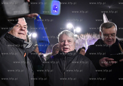 Sopot. Plac Przyjaciol Sopotu. Radosc mieszkancow Sopotu...