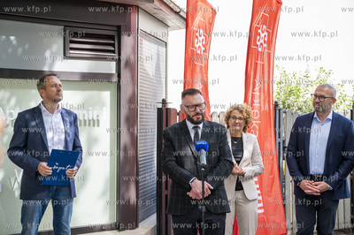 Sopot. Otwarcie pierwszej od lat całodobowej apteki,...