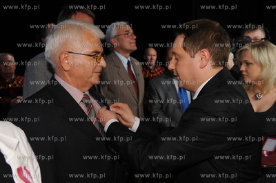 20 lat gdanskiej samorzadnosci. Uroczystosc w Teatrze...