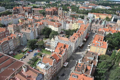 Panorama na gdanska starowke - widok na pierwszym planie...