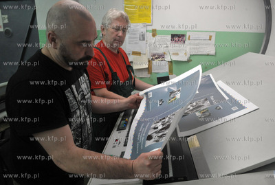 W drukarni POZKAL w Inowroclawiu rozpoczal sie druk...