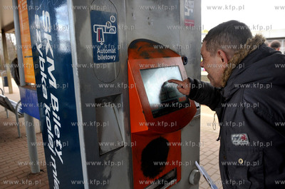 Przystanek SMK Sopot Kamienny Potok. Automat do biletow....