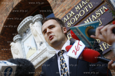 Sopot. Konferencja prasowa sopockiego PIS z udzialem...