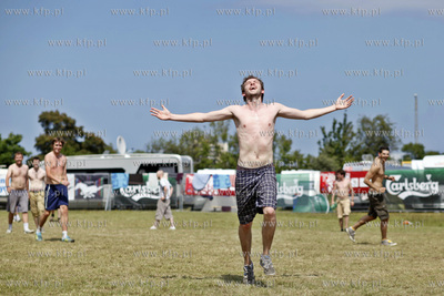 Sopot. Calsberg Fan Camp. Nz irlandzcy kibice graja...