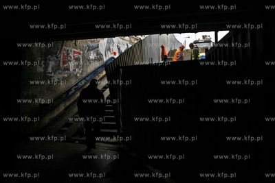 Remont peronu i przejscia podziemnego Szybkiej Kolei...