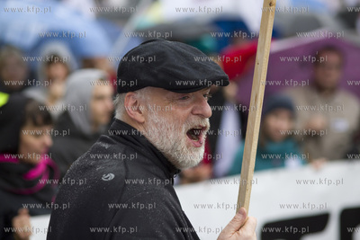 Urzad Wojewódzki w Gdańsku. Protest środowisk nauczycielskich...