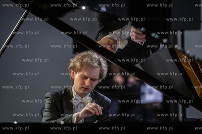 Polska Filharmonia Kameralna Sopot  . Koncert "Romantyczność"...