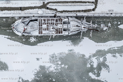 Zima w Gdańsku. Panorama Głównego Miasta. Statem...