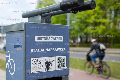 Gdynia, Aleja Zwycięstwa 96/98, Stacja naprawcza dla...