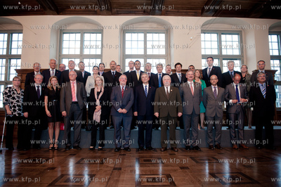 Gdansk. Zielona Brama. Uczestnicy nieformalnego spotkania...