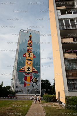 Gdansk. Zaspa.  Nowy mural przy ul. Pilotow autorstwa...