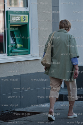 Gdansk. Oddzial SKOK Stefczyka na ul Dmowskiego.
04.09.2012
fot....
