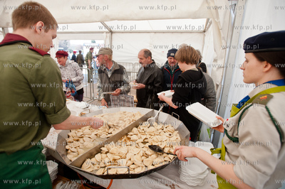Gdansk. Targ Weglowy. Wielka Sobota. Sniadanie wielkanocne...