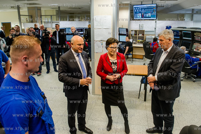 Gdansk. Wizyta Premier RP Ewy Kopacz w siedzibie Grupy...