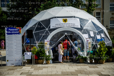 Gdańsk. Targ Węglowy. Przygotowane na czas Jarmarku...