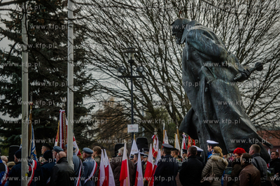 Gdansk. Wrzeszcz. Uroczyste złożenie kwiatów pod...