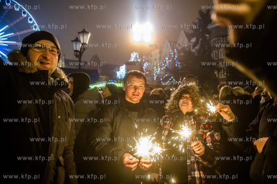 Gdańsk. Zabawa sylwestrowa na Targu Węglowym.  31.12.2016...