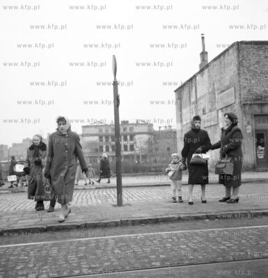 Przystanek tramwajowy w Gdansku. 1960. 00004469Z Fot....