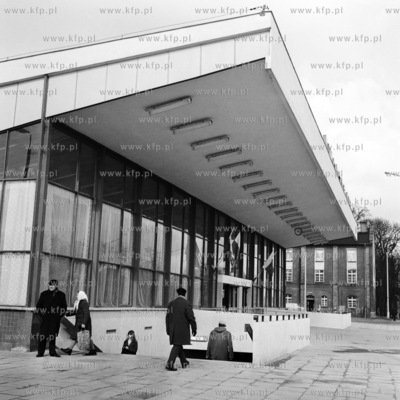 Wejscie do tunelu dworca PKS przy ulicy 3 maja w Gdansku....