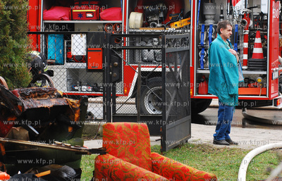 Pozar domu przy ul. Derdowskiego w Rumi. Bez dachu...