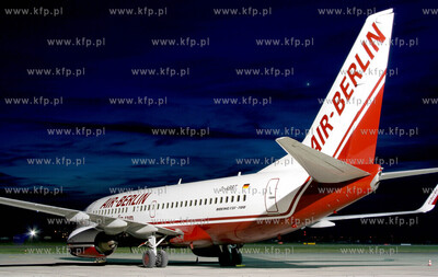 Gdansk Rebiechowo. Nz. Boeing 737-76N linii Air Berlin
REG.D-ABBT
17.02.2007
fot....