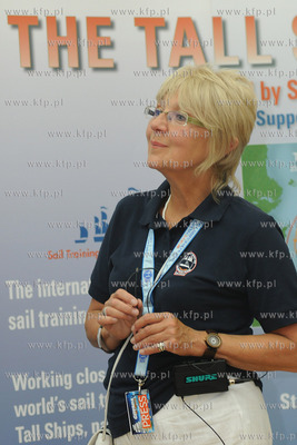 Gdynia. Konferencja prasowa rozpoczynajaca Zlot Zaglowcow...