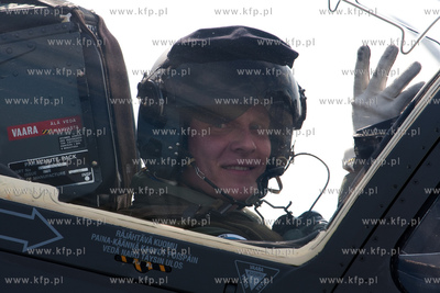 Air Show Radom 2009. Nz. Pilot z grupy akrobacyjnej...