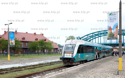 Bytów. Happening promujacy projekt Pomorskiej Kolei...