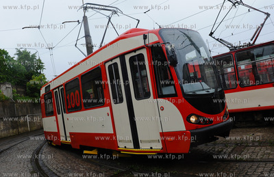 Gdansk.Wrzeszcz. Zajezdnia tramwajowa ZKM. Nowy tramwaj...