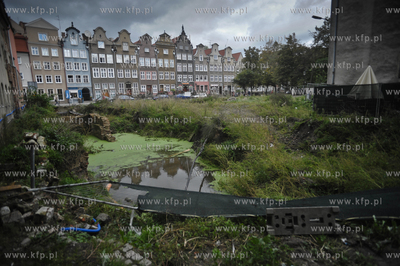 Plot zaslaniajacy wyniki prac archeologicznych prowadzonych...