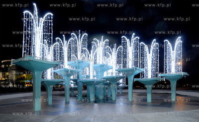 Iluminacje swietlne na Skwerze Kosciuszki w Gdyni....