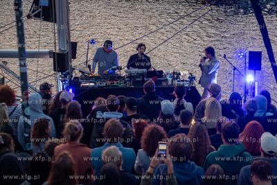 Koncert zespołu Kamp! na wodach Motławy w ramach...
