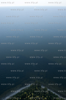 Kepa Redlowska z lotu ptaka. Na pierwszymplanie rezerwat...