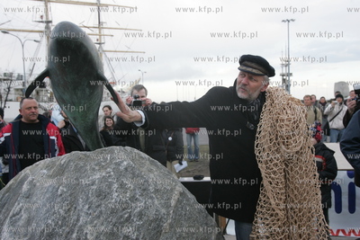 Gdynia, Skwer Kosciuszki. Odsloniecie pomnika morswina....
