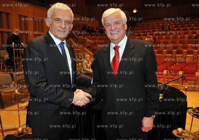 Gdansk. Filharmonia Baltycka. Areopag Gdanski. Debata...