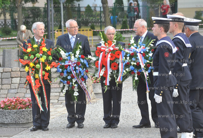 Spotkanie prezydentow Grupy Wyszehradzkiej. Ceremonia...