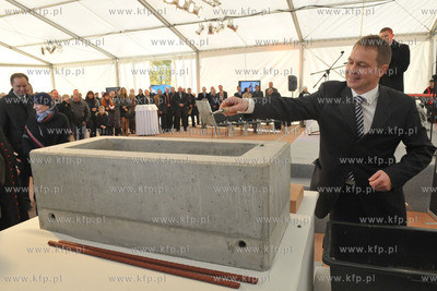 Uroczystosc wmurowania kamienia wegielnego pod budowe...