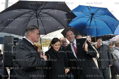 Otwarcie nowoczesnego miasteczka ruchu drogowego, ktore...