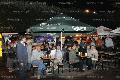 Biesiada i tance z okazji Swieta Oliwy odbyla na placu...