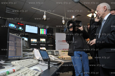 W gdanskim Osrodku Telewizji Polskiej nastapilo uroczyste...