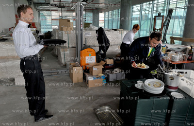 Gdansk, Wrzeszcz, al. Grunwaldzka. Uroczystosc zawieszenia...