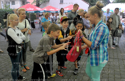 Festyn charytatywny Zeszyt dla Ucznia odbyl sie tym...